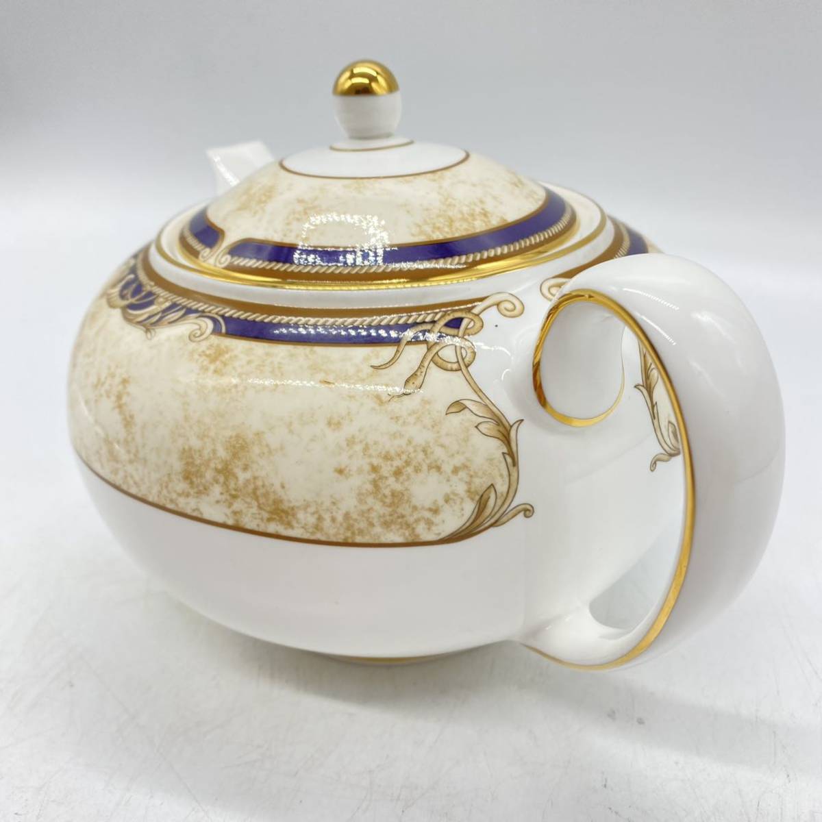 【送料無料】WEDGWOOD ウェッジウッド CORNUCOPIA コーヌコピア ティー ポット ジョサイア 没後 200年 バックスタンプ