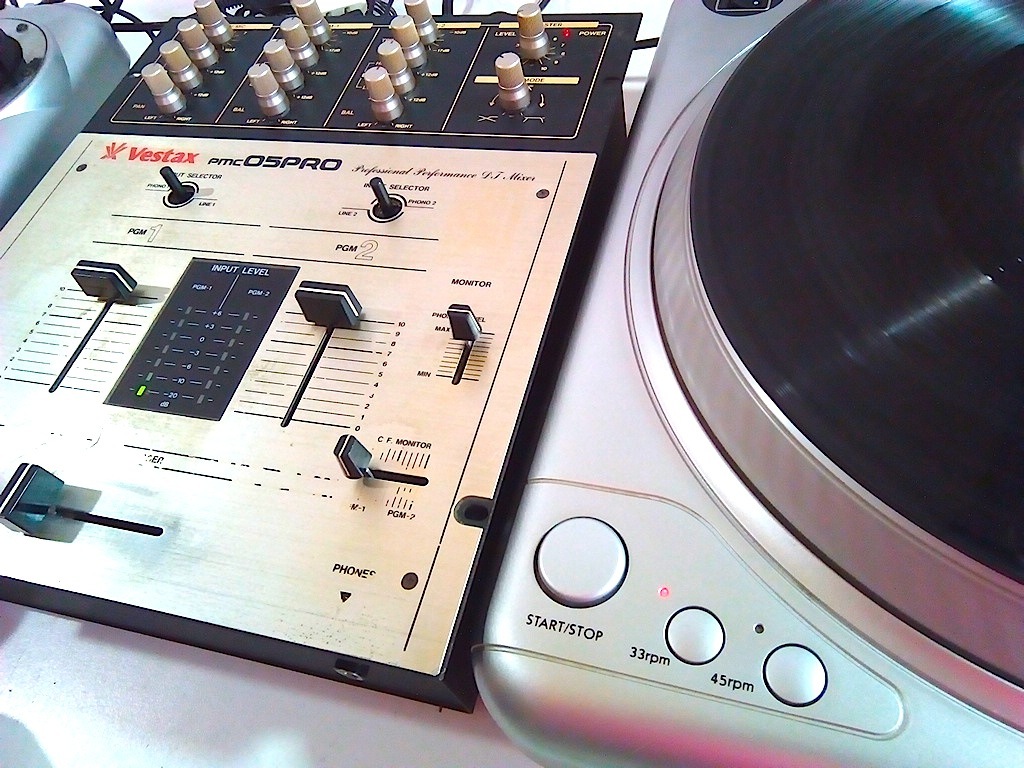 VESTAX DJ SET ターンテーブル ×2 DJ ミキサー MIXER セット VESTAX DJ SET ターンテーブル ×2 DJ ミキサー MIXER セット