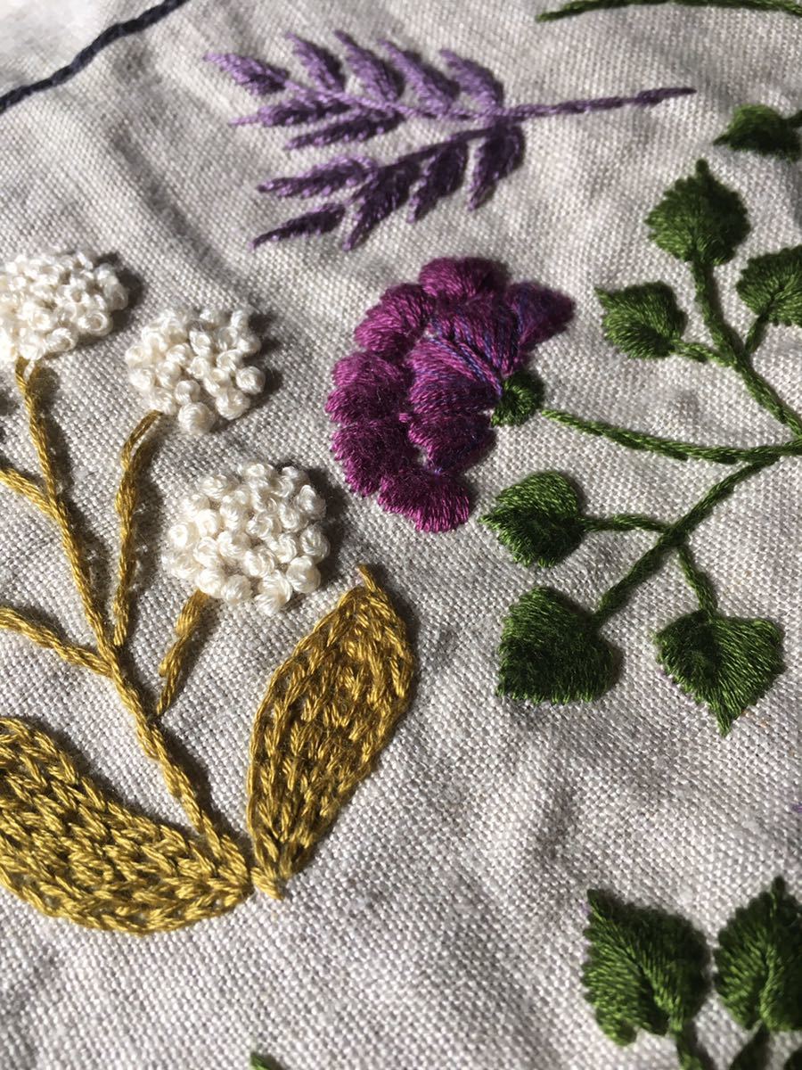 お花の手刺繍＊大きめ＊巾着＊バッグ＊ハンドメイド_画像4