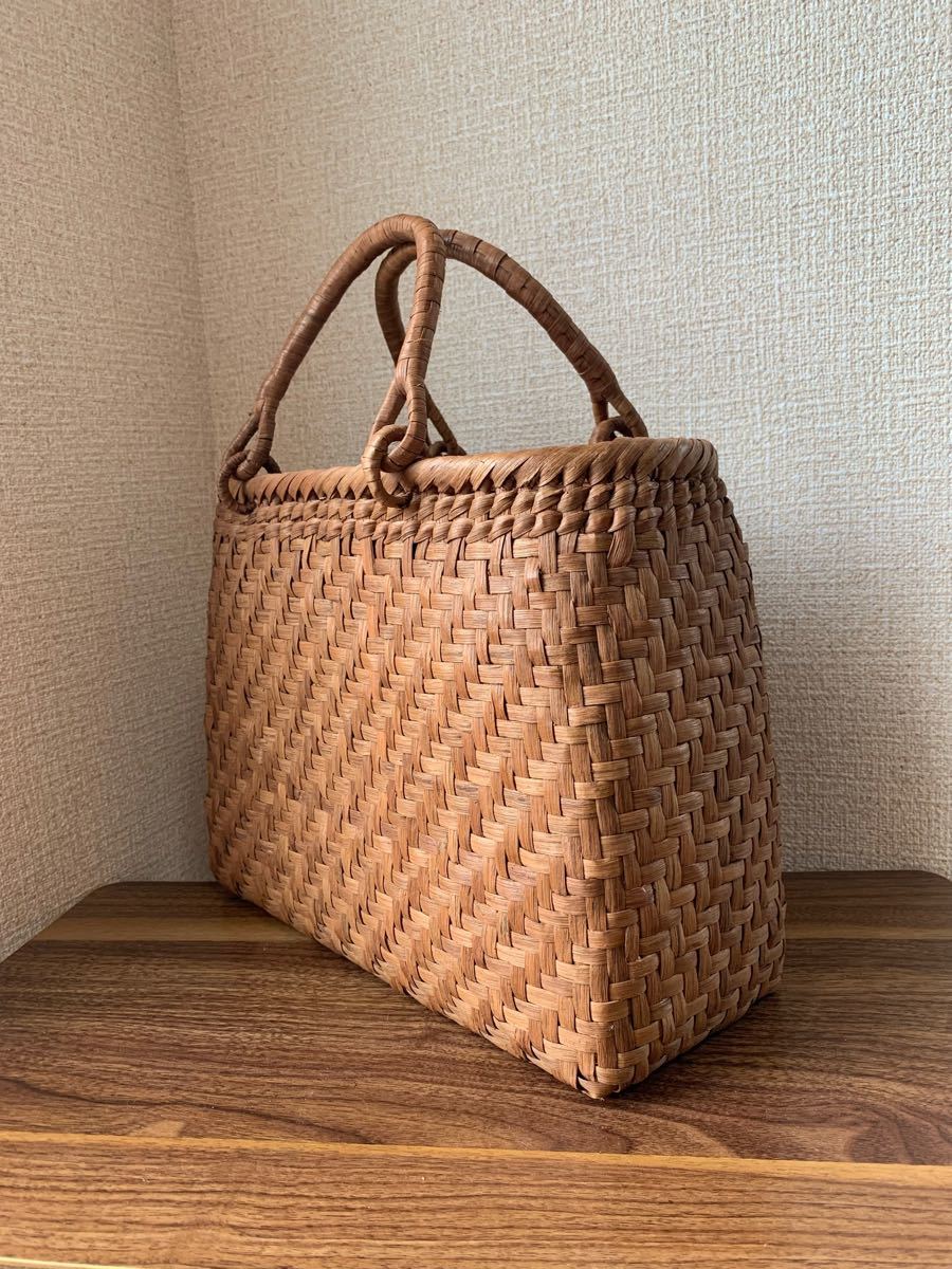 山葡萄 手作り 籠バッグ 網代編み Mサイズ|PayPayフリマ