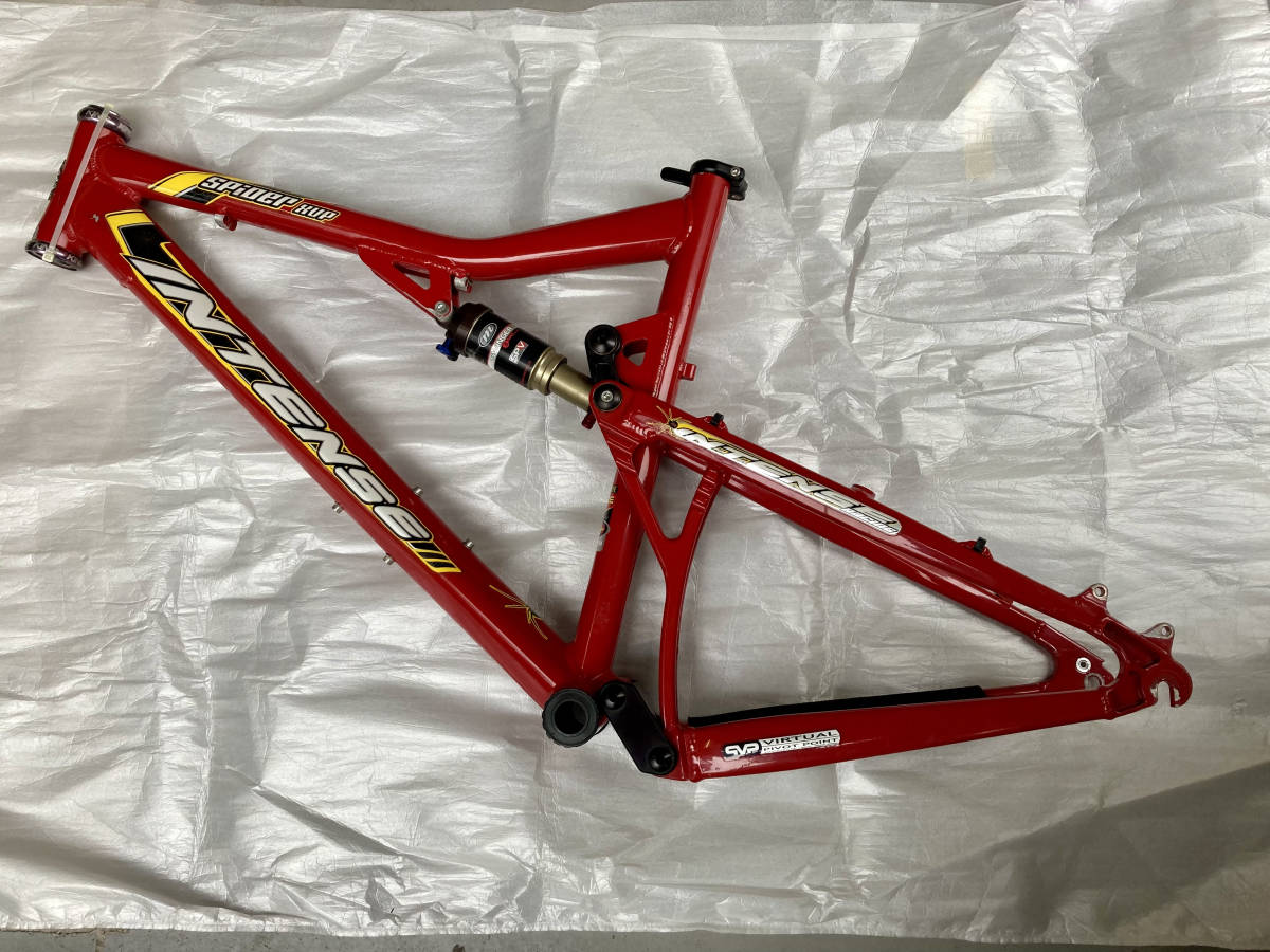 Yahoo!オークション - Intense Spider XVP Mサイズ Yahoo!オークション - Intense Spider XVP Mサイズ