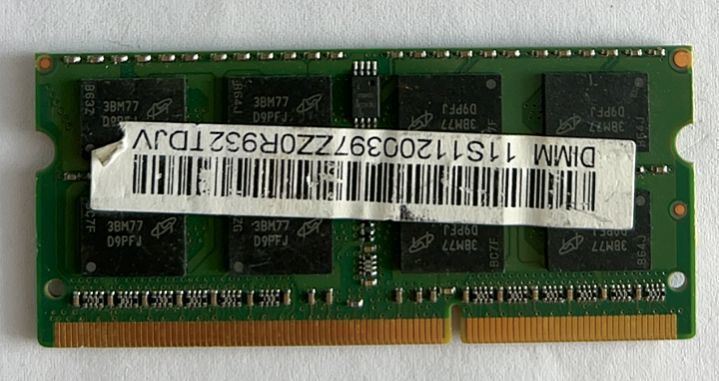 ★送料無料★SHARETRONIC 2RX8 PC3 DDR3 1600 4GB×1 ノート用メモリ★動作品★BC151_画像2