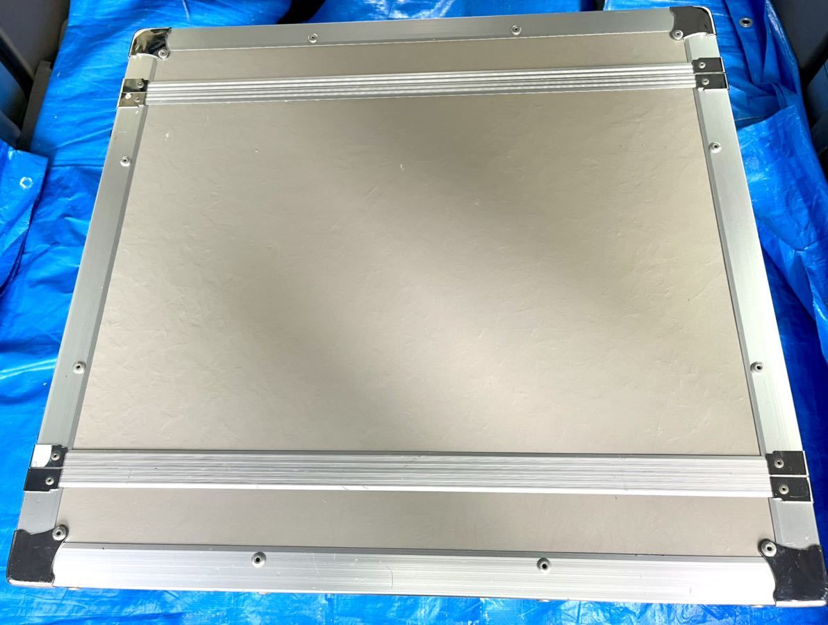 ARMOR FRP アルモア 6U ショックマウントラックケース 蓋外して奥行き