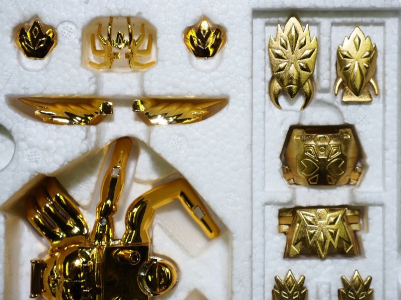 現状品】BANDAI 聖闘士星矢 キャンサークロス 聖闘士聖衣大系 黄金聖 現状品】BANDAI 聖闘士星矢 キャンサークロス 聖闘士聖衣大系 黄金聖
