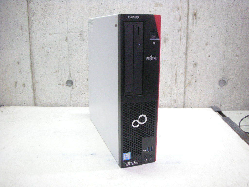 Fujitsu ESPRIMO D587/RX(Intel Core i5 7500 3.4GHz/8GB/SATA 500GB