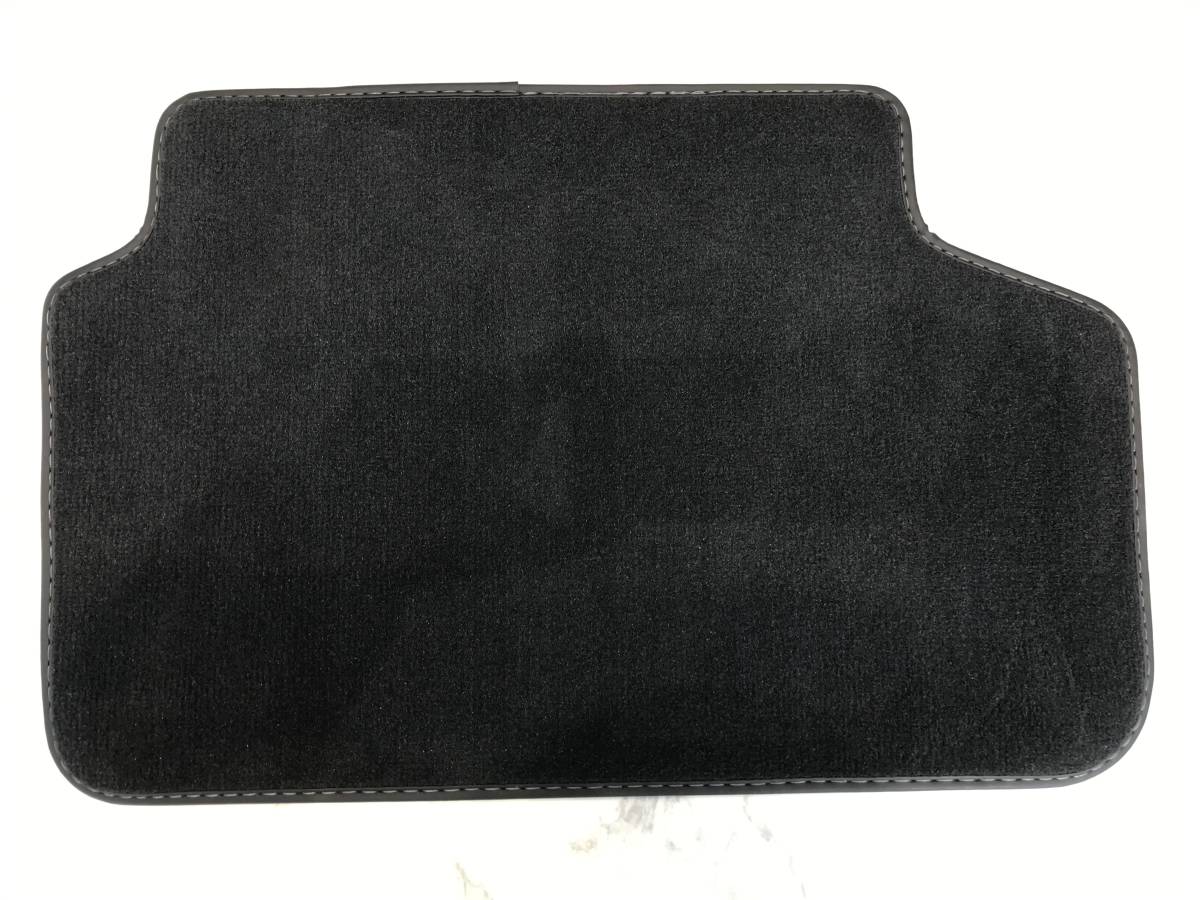  original BMW M5 competition right H floor mat 4 point set control N0401-006