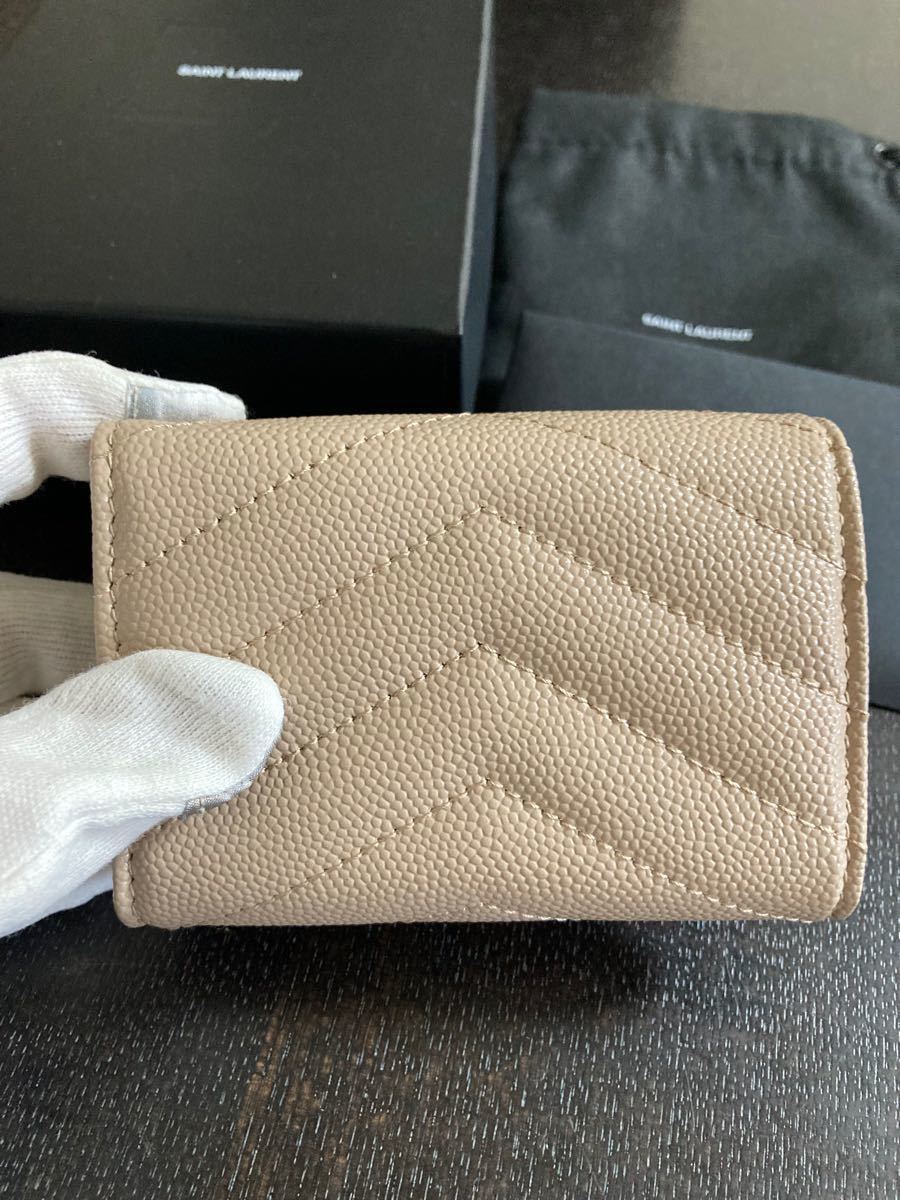 未使用 サンローラン SAINT LAURENT 三つ折り 財布 ダーク 未使用 サンローラン SAINT LAURENT 三つ折り 財布 ダーク