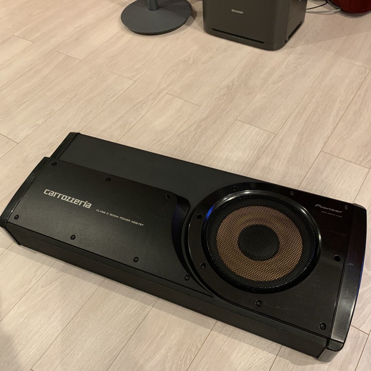 カロッツェリアのパワードサブウーファー☆TS-WX99A 25cm出力 500W