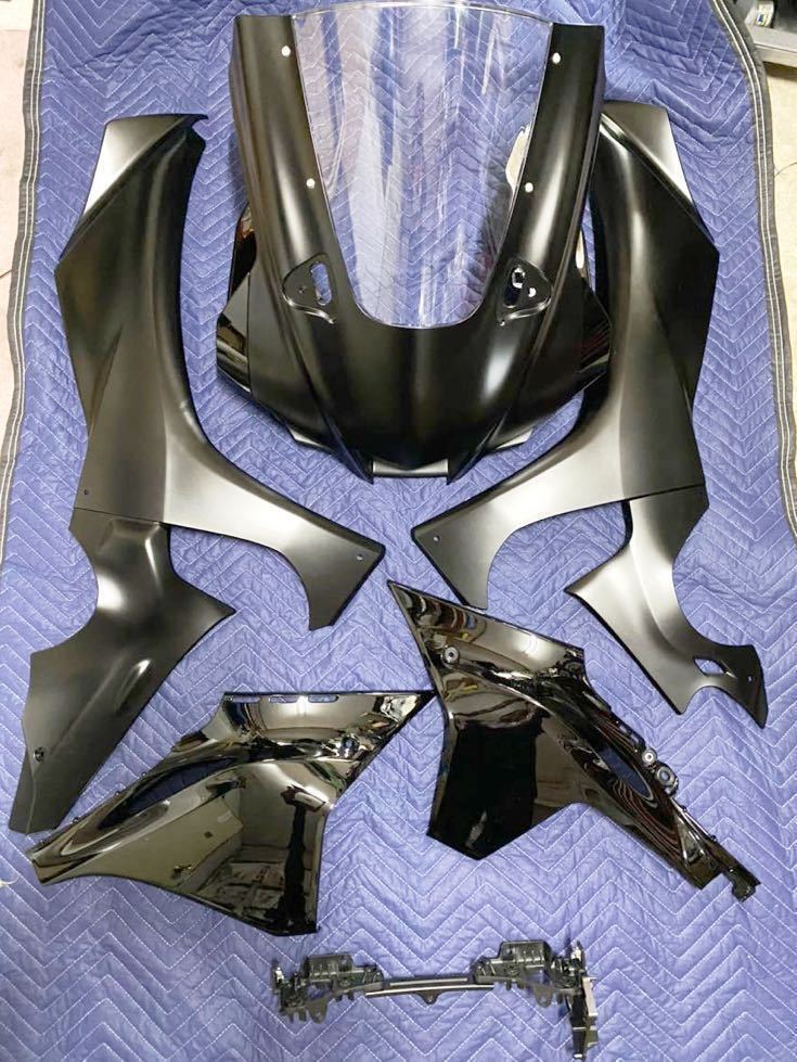 2022年式 YZF-R1 新車外し 純正カウル一式 外装セット レースベース車