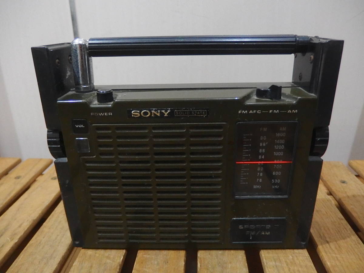 ジャンク SONY TFM-777 ソニー ビンテージ ミリタリーラジオ ジャンク SONY TFM-777 ソニー ビンテージ ミリタリーラジオ
