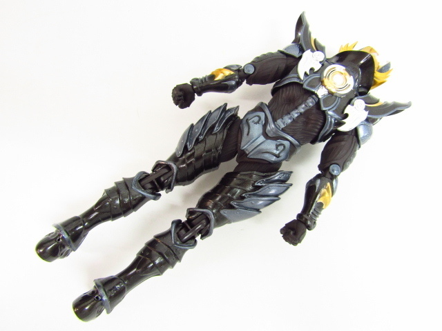 S.H.Figuarts 黄金騎士 ガロ(流牙Ver.)「牙狼-GARO- ～闇を照らす者～」 魂ウェブ商店限定★TY11111_画像10