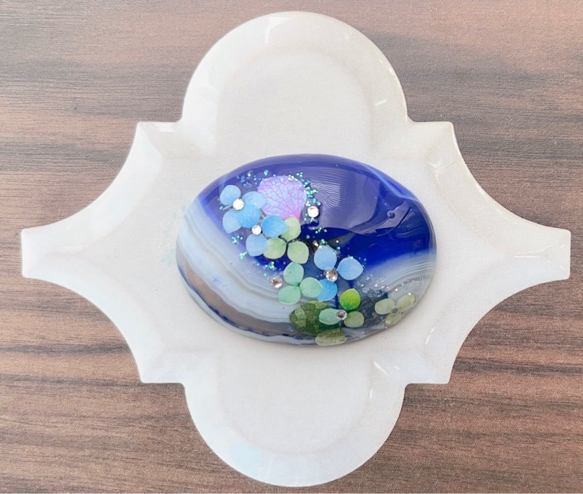 ☆〜天然石 ブルー縞瑪瑙 紫陽花 帯留め40×30