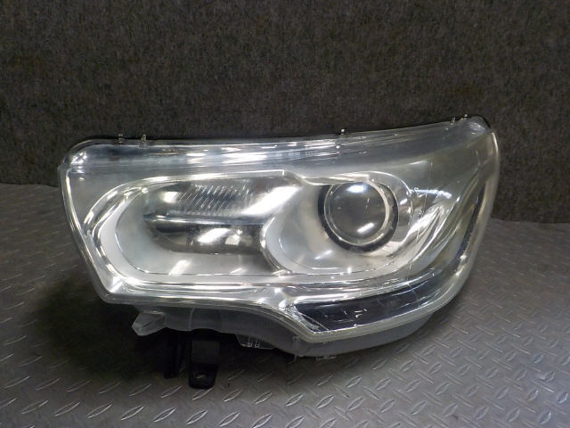 [ including carriage ] Citroen DS4 left headlight HID [ZNo:04002402] 71583