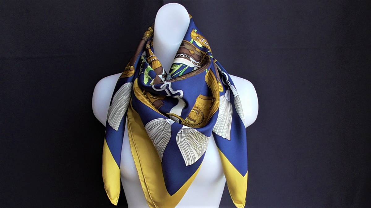 HERMES エルメス 大判スカーフ カレ90 シルククリーニング済み D21