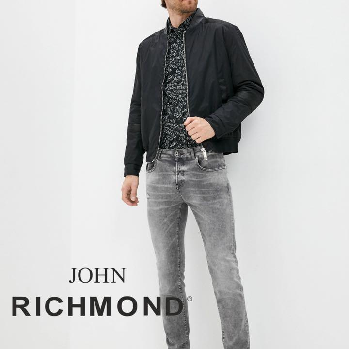 ☆定価4万程☆JOHN RICHMOND ジョンリッチモンド ジーンズ kepk