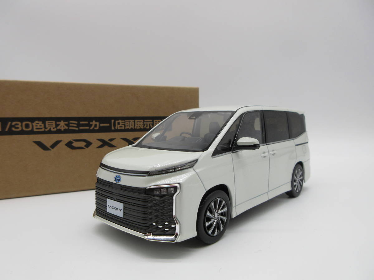 Yahoo!オークション - 1/30 トヨタ 新型ヴォクシー S-Z 2022年モデル...