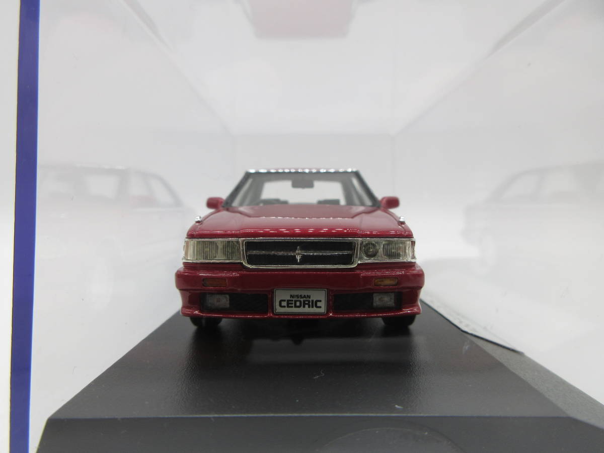 1/43 ハイストーリー　日産 セドリック 4ドア ハードトップ 1989 グランツーリスモ SV　CEDRIC Hardtop Gran Turismo　ミニカー　レッド_画像3