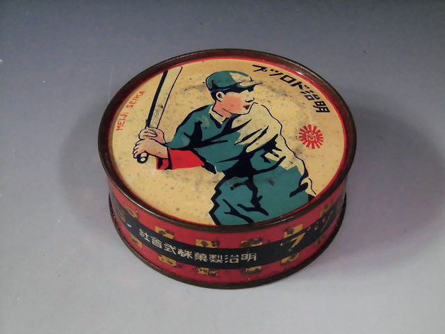 古いドロップ缶　明治ドロップ（野球選手の絵）　明治製菓株式會社　/ブリキ 菓子缶_画像1