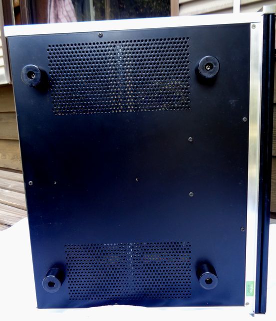 アキュフェーズ パワーアンプ P300 要修理、現状音出ません。 アキュフェーズ パワーアンプ P300 要修理、現状音出ません。