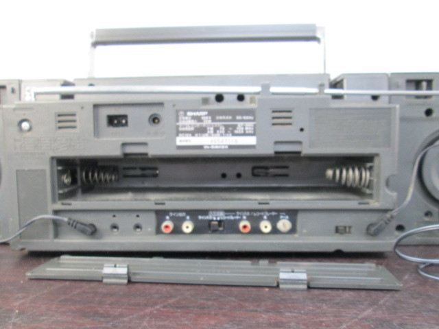 SHARP シャープ QT-88G ダブルカセット　テーブルコンポーネントシステム　ラジカセ　ステレオ　ジャンク　3:30A1.8/80_画像7