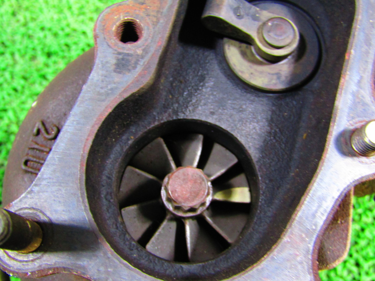 日産純正 ECR33 R33 スカイライン RB25DET 45V2 前期 タービン 日産純正 ECR33 R33 スカイライン RB25DET 45V2 前期 タービン