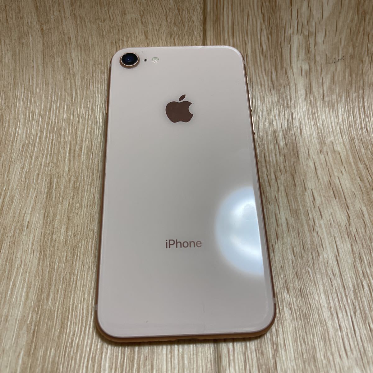 apple iPhone8 gold 64GB SIMフリー(iPhone)｜売買されたオークション 