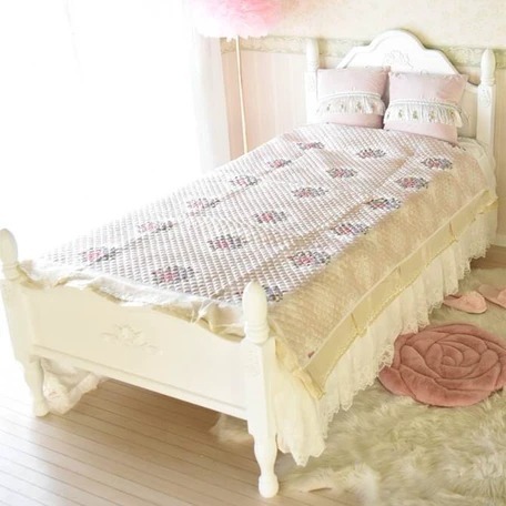  special price! Princess . series white cream re draw z rose. bedcover 