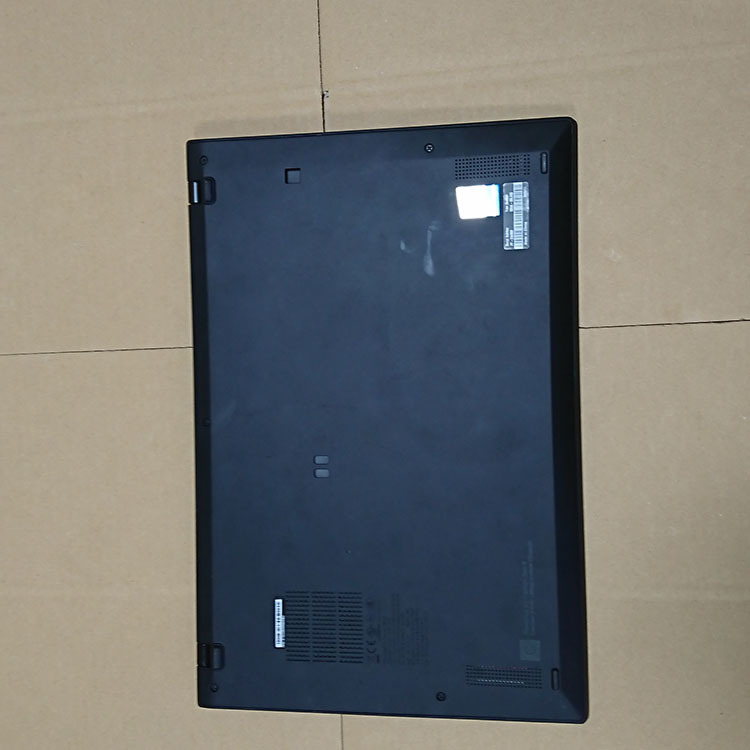 LENOVO 20UA-S0LK00 ThinkPad X1 Carbon Gen 8（2020年モデル）起動NG　ジャンク_画像5