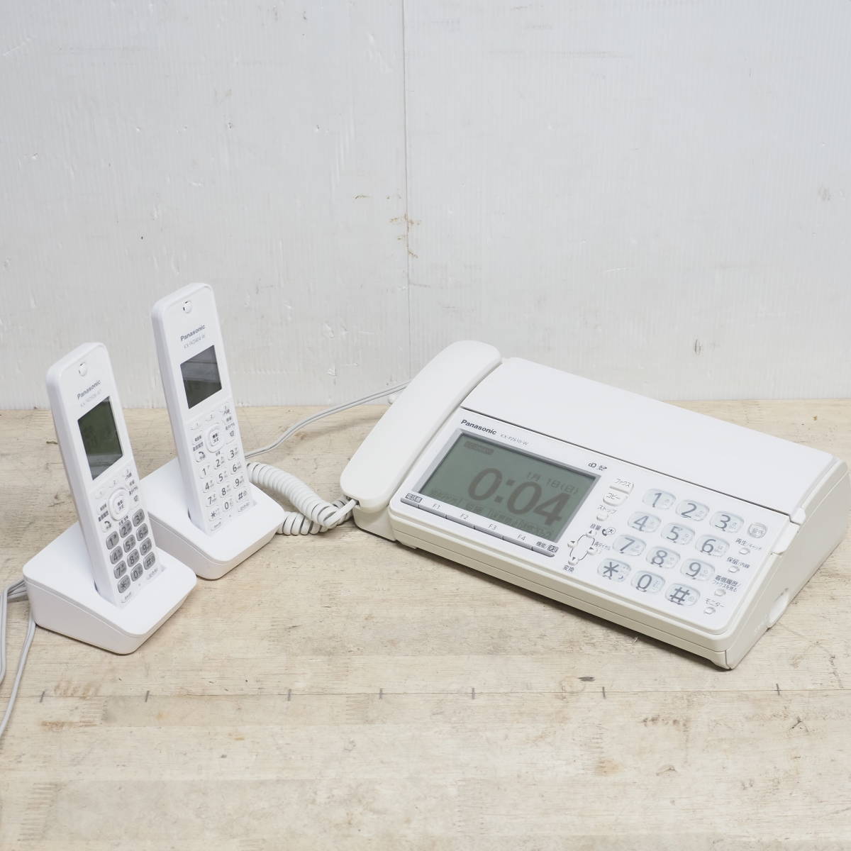 パナソニックFAX KZ-PZ610-T おたっくす 商品は100%正規品 Panasonic FAXファックス電話機 KX-PZ610-W 子機2台 その他