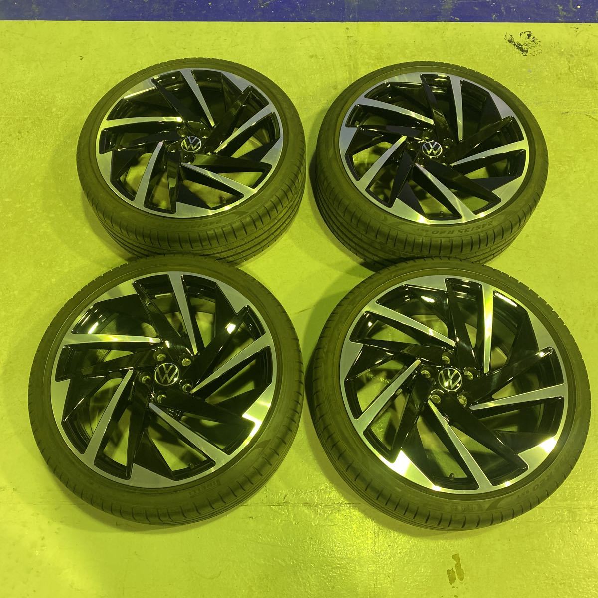 VW フォルクスワーゲン アルテオン 純正ホイール 20×8J 5/112 +40 245