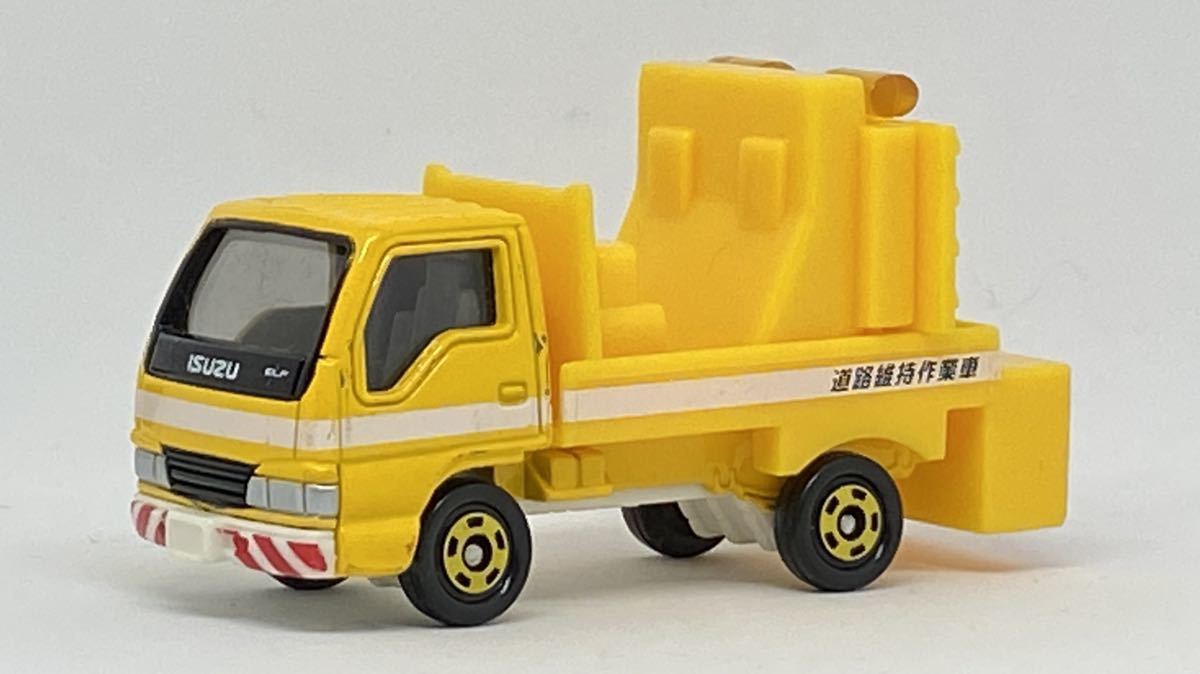 トミカ 赤箱 36 いすゞ エルフ NEXCO 自走式標識車 ネクスコ トミカ 赤箱 36 いすゞ エルフ NEXCO 自走式標識車 ネクスコ