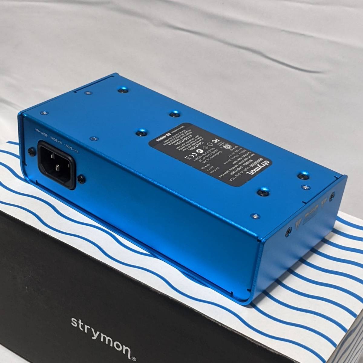 新品即納 送料無料STRYMON Zuma ９ポート パワーサプライ 日本未発売