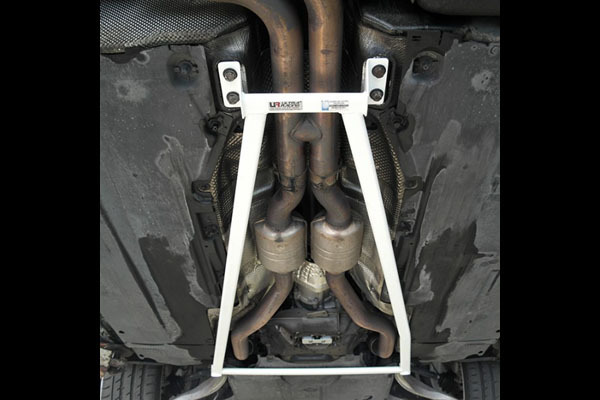 【Ultra Racing】 ミドルメンバーブレース アウディ S5 (B8) 8TCAUF 08/02-09/12 [ML4-1413]_画像2