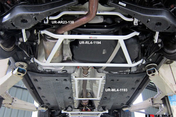 【Ultra Racing】 リアスタビライザー φ23 フォルクスワーゲン ゴルフVI 1KCCZ 09/04-13/05 GTI [AR23-138]_画像2