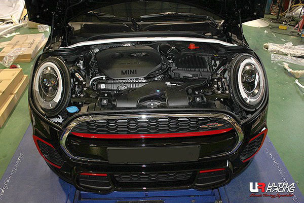 [Ultra Racing] front tower bar Mini MINI F56 XMJCW 14/04-17/04 John * Cooper * Works [TW2-3051]