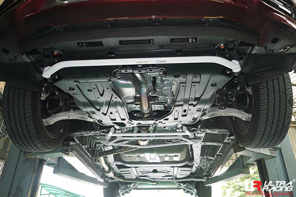 【Ultra Racing】 フロントメンバーブレース ホンダ オデッセイ RC1 13/11- [LA2-3431]_画像2