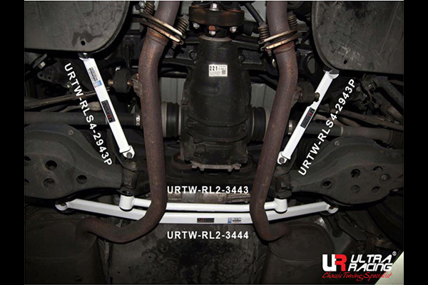 【Ultra Racing】 リアメンバーサイドブレース レクサス IS300H AVE30 13/05- 300H [RS4-2943P]_画像3