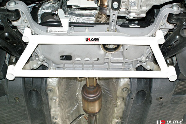 [Ultra Racing] передний жесткость скоба Volkswagen Passat variant 3CCAX 11/05-15/07 TSI [LA4-1250]