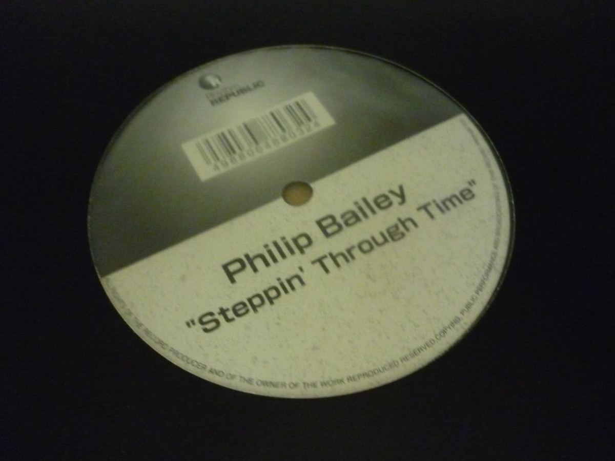 LPA13199　PHILIP BAILEY　/　STEPPIN' THROUGH TIME　/　輸入盤12インチ　盤良好_画像2