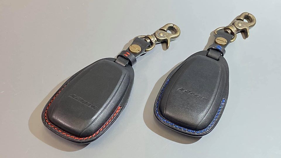 【K2GEAR】最高級本革スマートキーケース：ブルーステッチ：レヴォーグ・WRX・レガシィ・BRZ・フォレスター・インプレッサ等_画像8