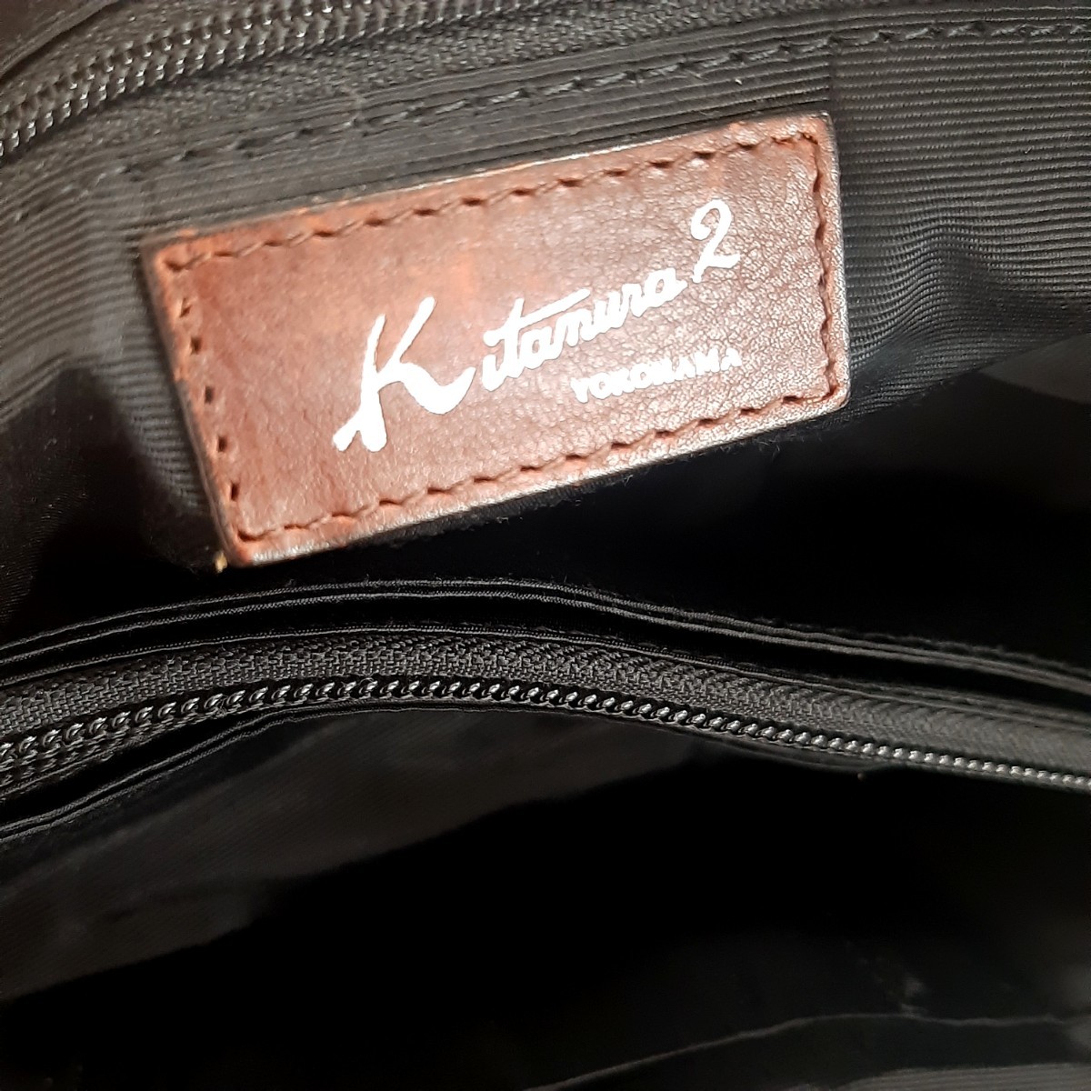 新品 キタムラ タッセル 2way 牛革 ブラック ハンドバッグ ロゴ 新品 キタムラ タッセル 2way 牛革 ブラック ハンドバッグ ロゴ