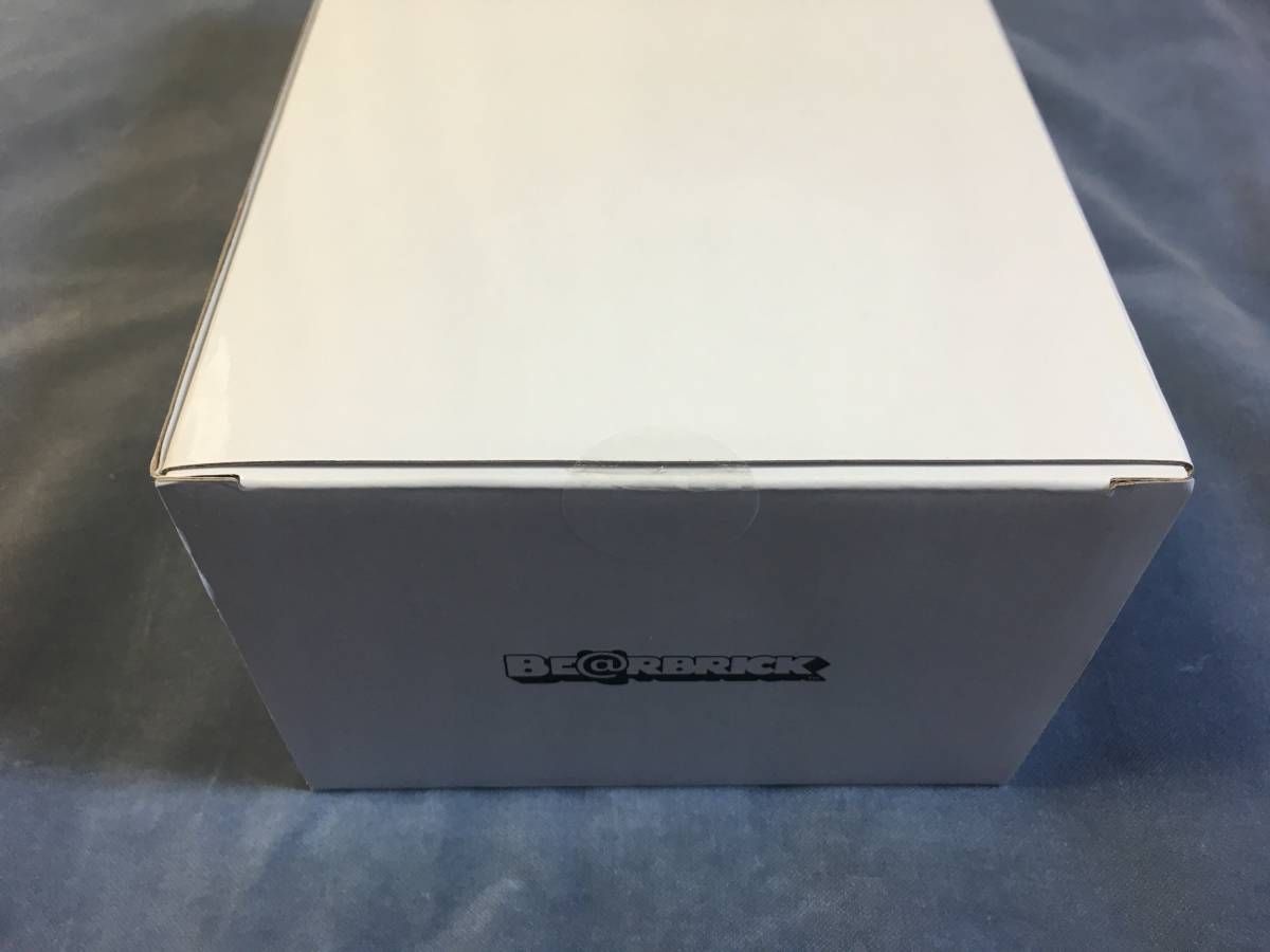 BE@RBRICK「ウナギイヌ 400%」天才バカボン MEDICOM TOY ベア BE@RBRICK「ウナギイヌ 400%」天才バカボン MEDICOM TOY ベア