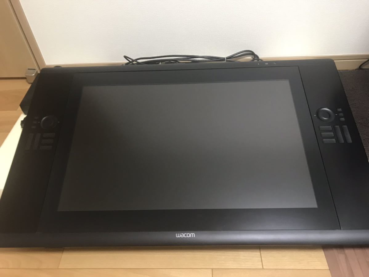 美品 wacom ワコム 液晶ペンタブレット Cintiq 24HD DTK-2400 AC