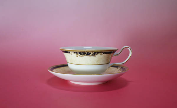 ウェッジウッド コーヌコピア カップ&ソーサー (ピオニー) 陶芸