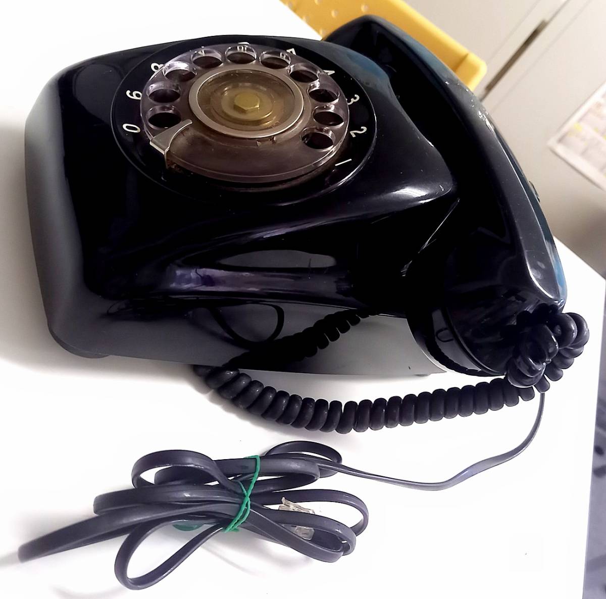 600-A2 black telephone Japan electro- confidence telephone . company Showa Retro operation check settled immediately possible to use 