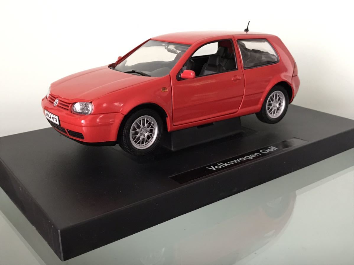 送料無料 1/18位 フォルクスワーゲン ゴルフ GTI ミニカー VOLKSWAGEN