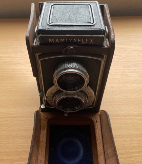 マミヤ　フレックス　二眼レフカメラ MAMIYA　ケース付き　ジャンク　動作未確認　2眼レフ　ｃａｍｅｒａ　MAMIYAFLEX_画像8