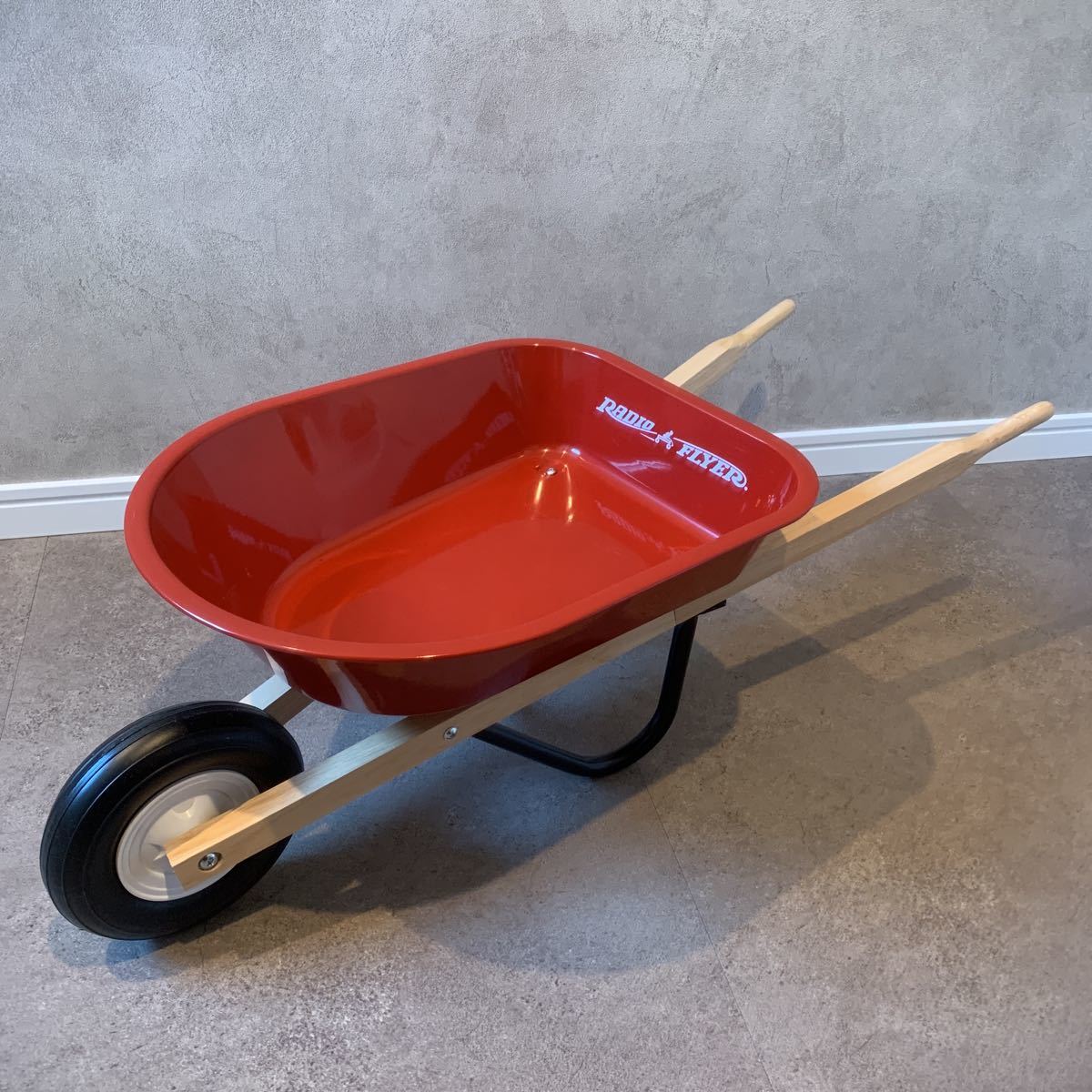  новый товар радио Flyer RADIO FLYER тачка Kids kids little красный Wagon Buggy Cart Carry колесо ba low ручная тележка самовывоз возможно 