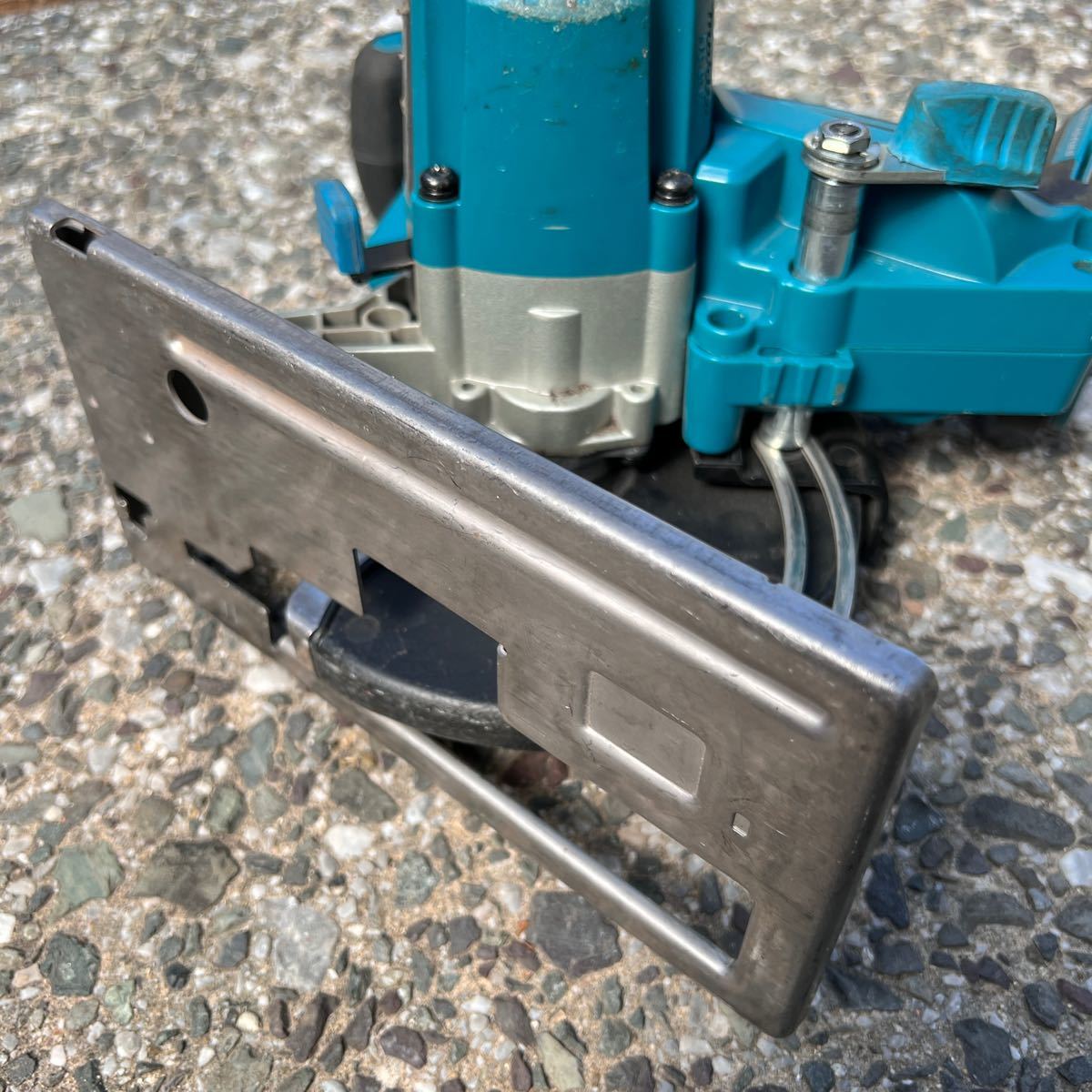 Makita CS551D 150mm充電式チップソーカッター(ジャンク)|Yahoo Makita CS551D 150mm充電式チップソーカッター(ジャンク)|Yahoo