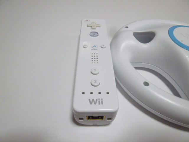 HRS049《送料無料 即日発送 動作確認済》Wii リモコン　ハンドル　セット　任天堂　純正　RVL-003　コントローラ